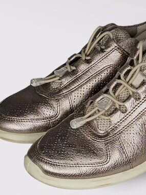 ECCO Women's Sense Toggle Fashion Sneaker, Rose Gold, Size 8 / 39. SB6